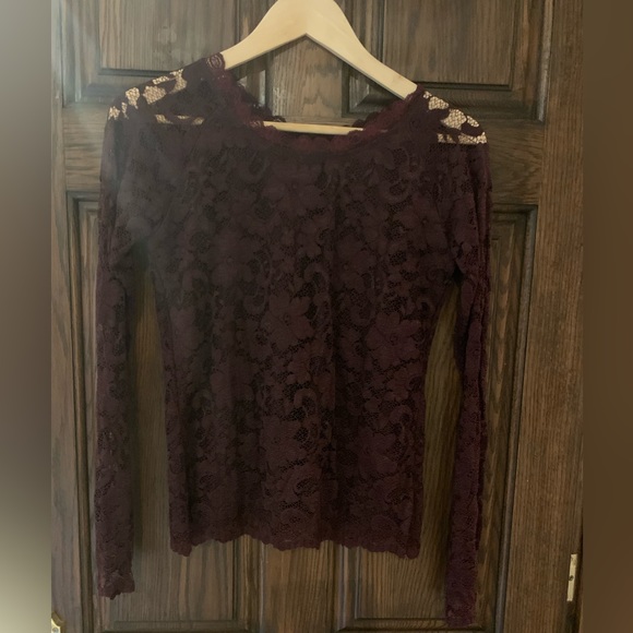 Lace maroon top - Picture 1 of 3